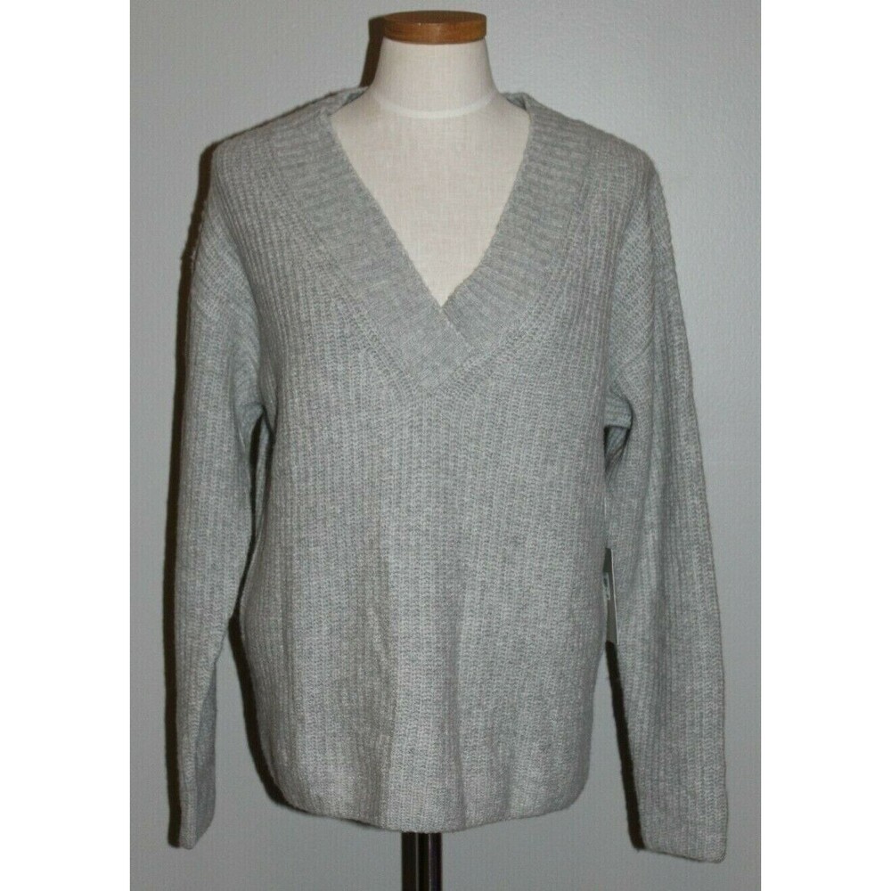 Chelsea28 Women Medium Gray V-Neck Sweater Stretch Chunky Rib Knit NWT New